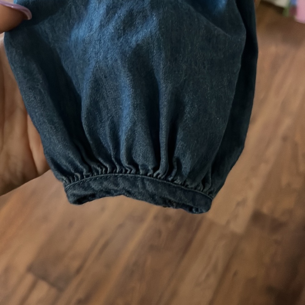 Blue Jean Top👖💙🌀 - Picture 3 of 4